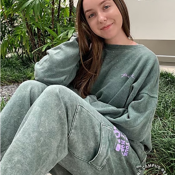 NWT Victoria’s Secret pink green campus sweatpants - Picture 1 of 5